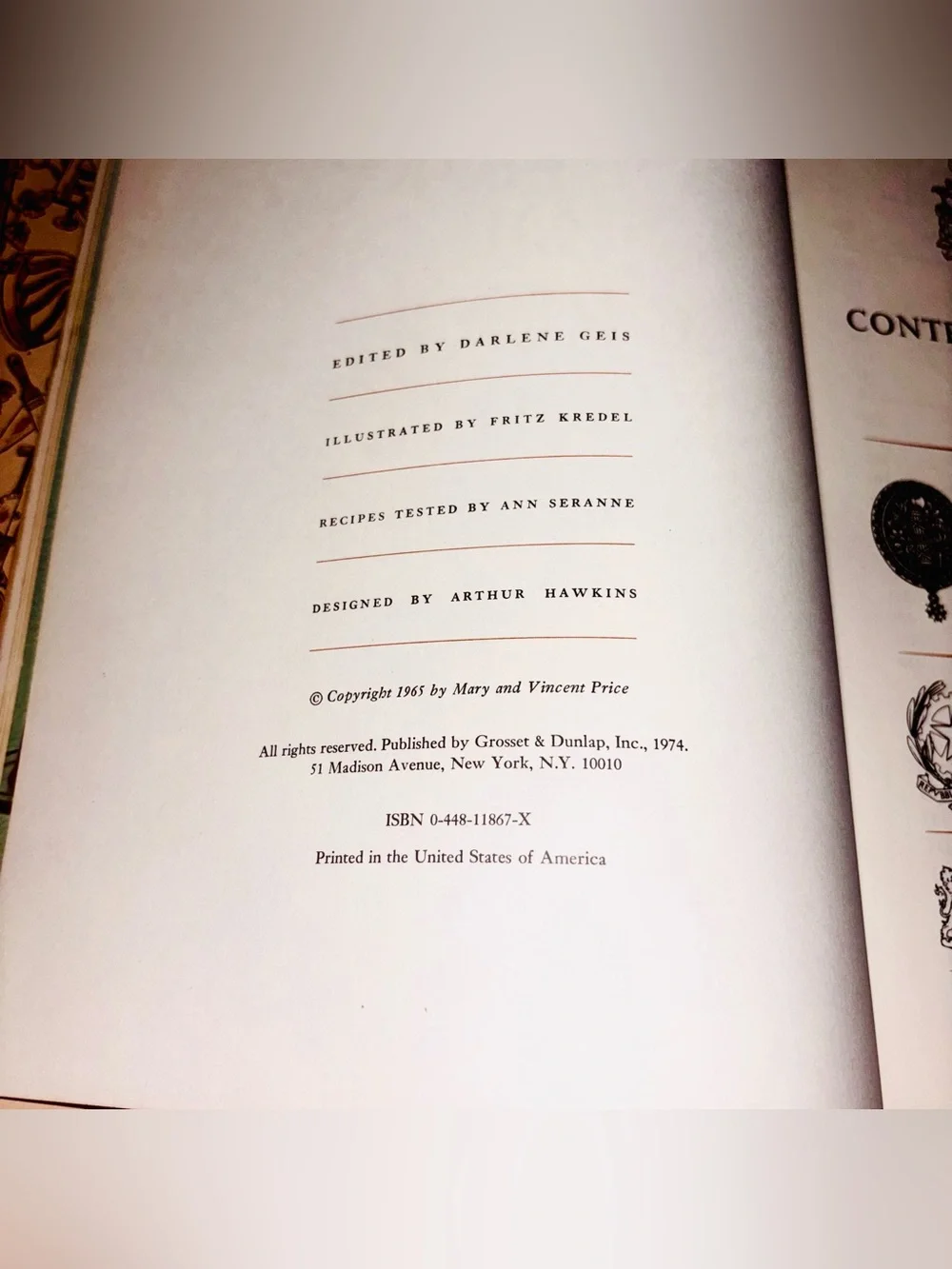 Vincent Price MCM collectible cookbook -  travel elite restaurants’ menus &more